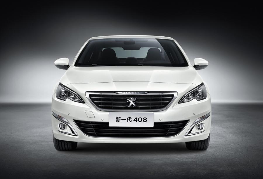  Peugeot 408 2015 года  (фото 4 из 5)